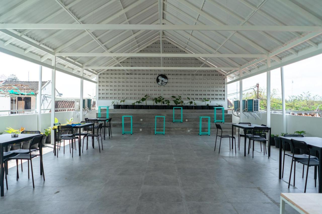 Bobopod Malioboro, Yogyakarta Hotel Exterior foto
