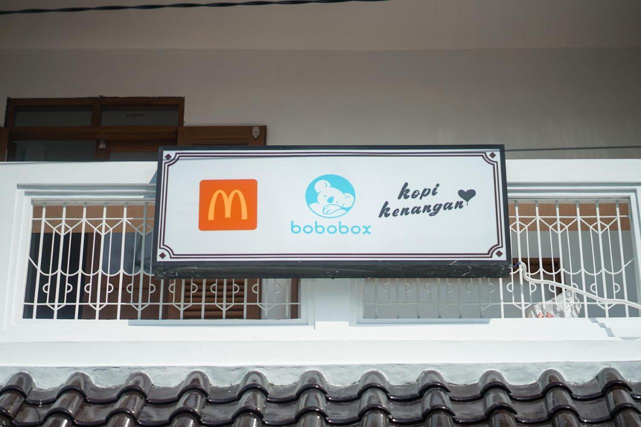 Bobopod Malioboro, Yogyakarta Hotel Exterior foto